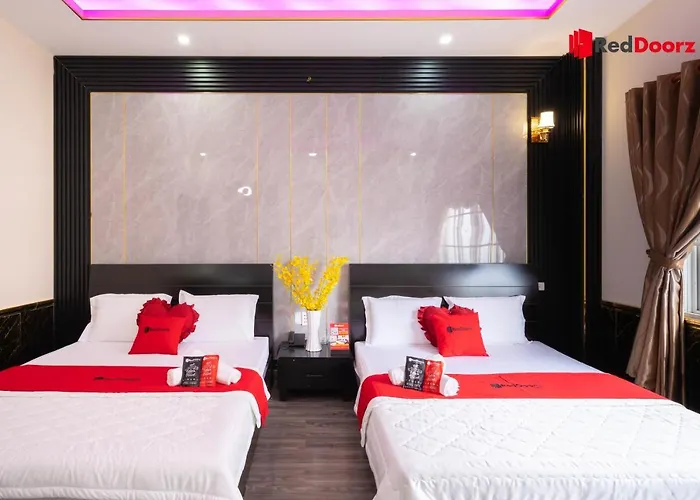 Reddoorz Tahami Near Kha Van Can